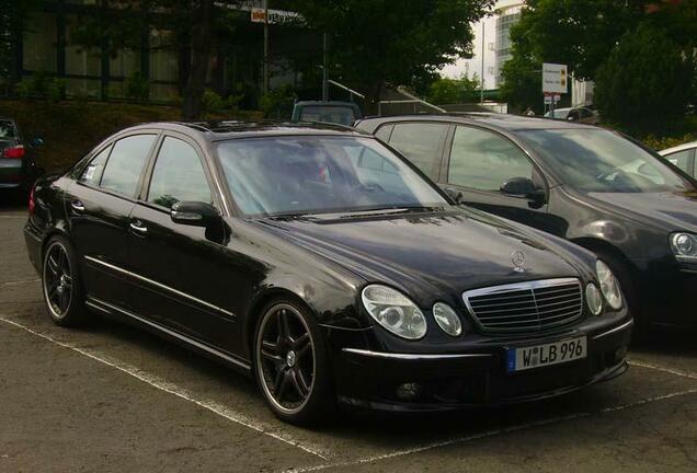 Mercedes-Benz E 55 AMG