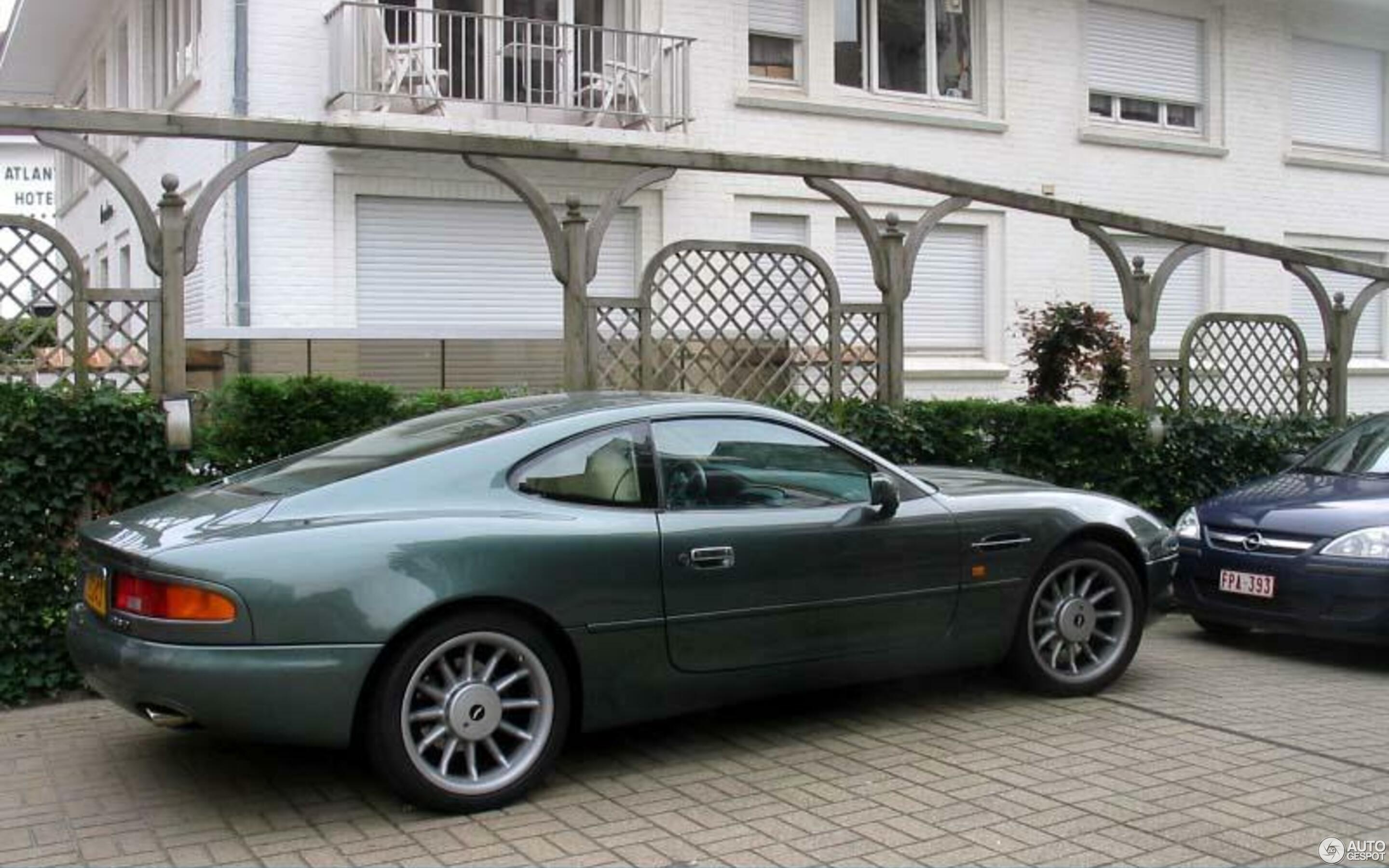 Aston Martin DB7