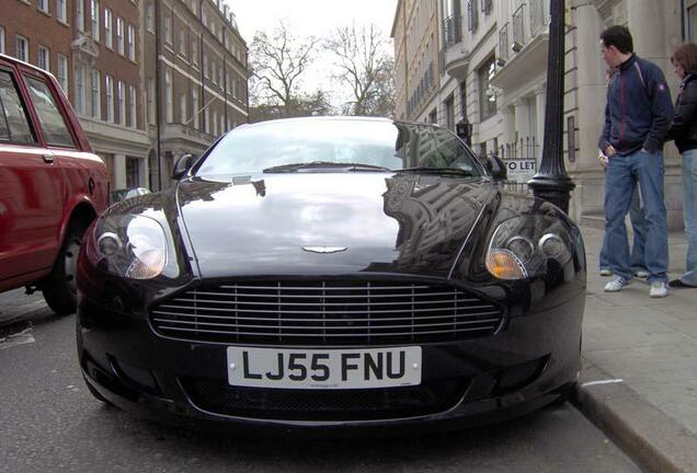 Aston Martin DB9