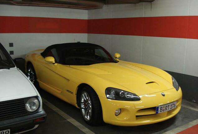 Dodge Viper SRT-10 Roadster 2003