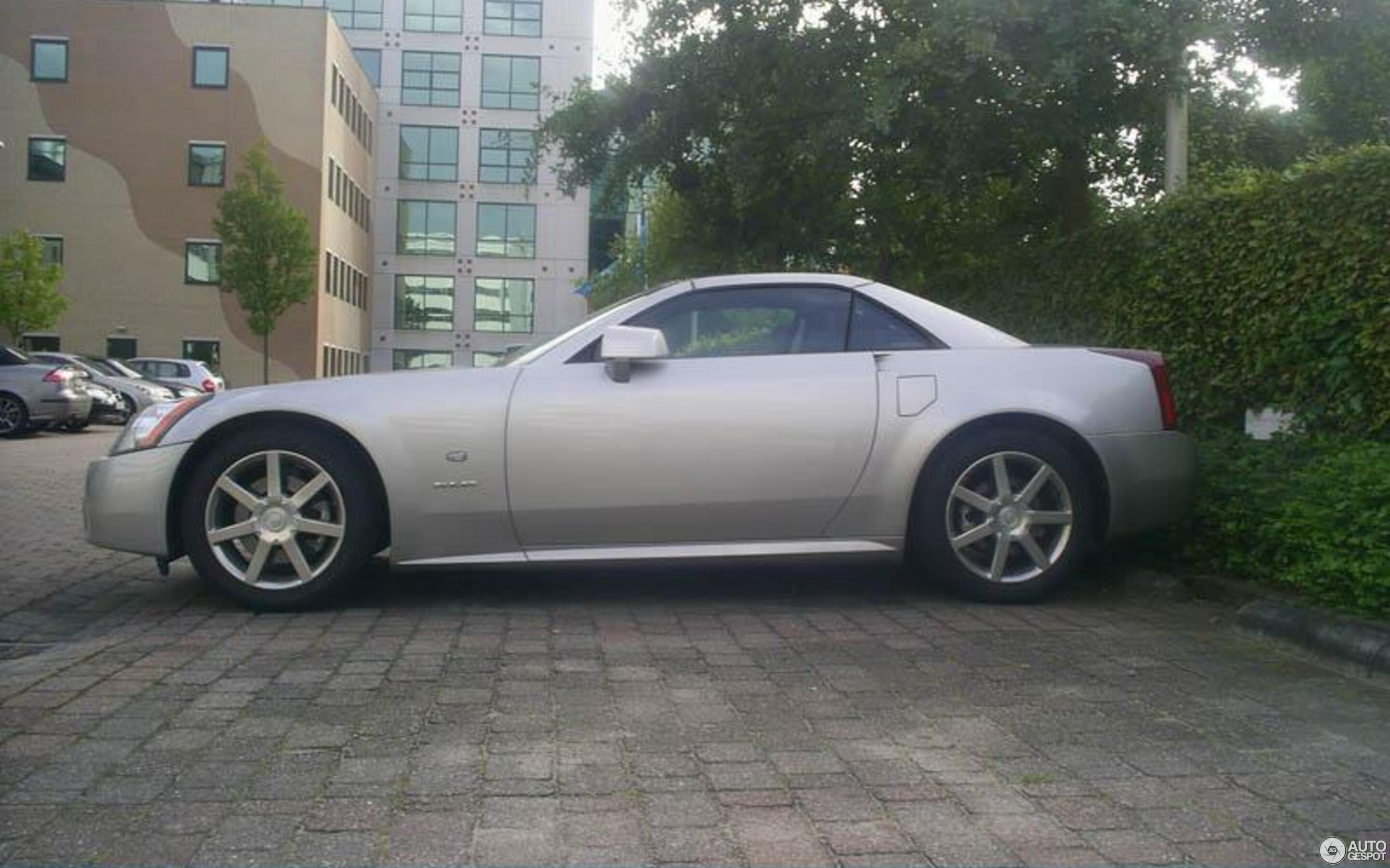 Cadillac XLR