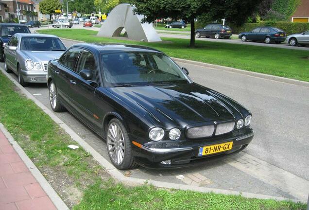 Jaguar XJR