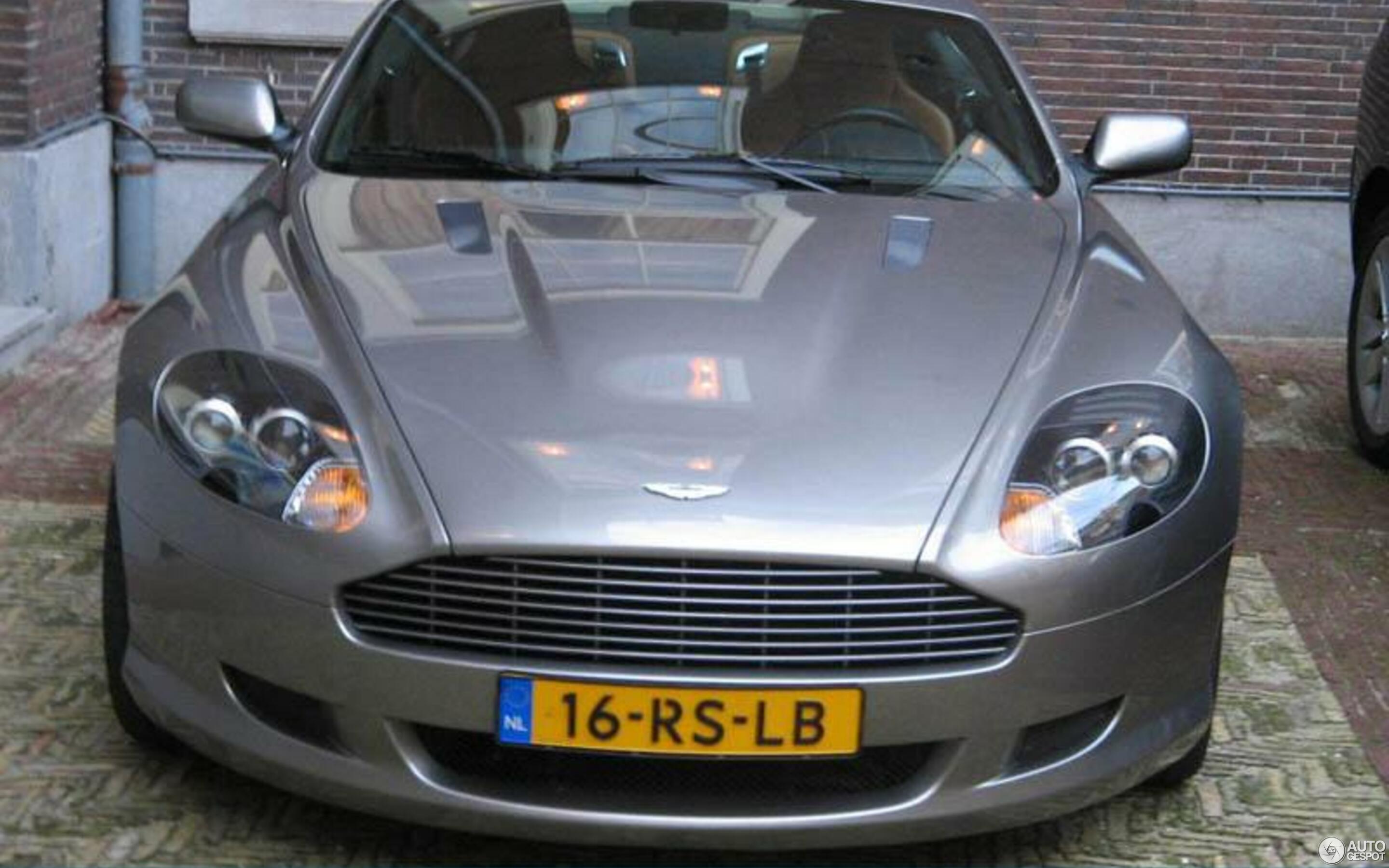 Aston Martin DB9