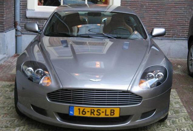 Aston Martin DB9