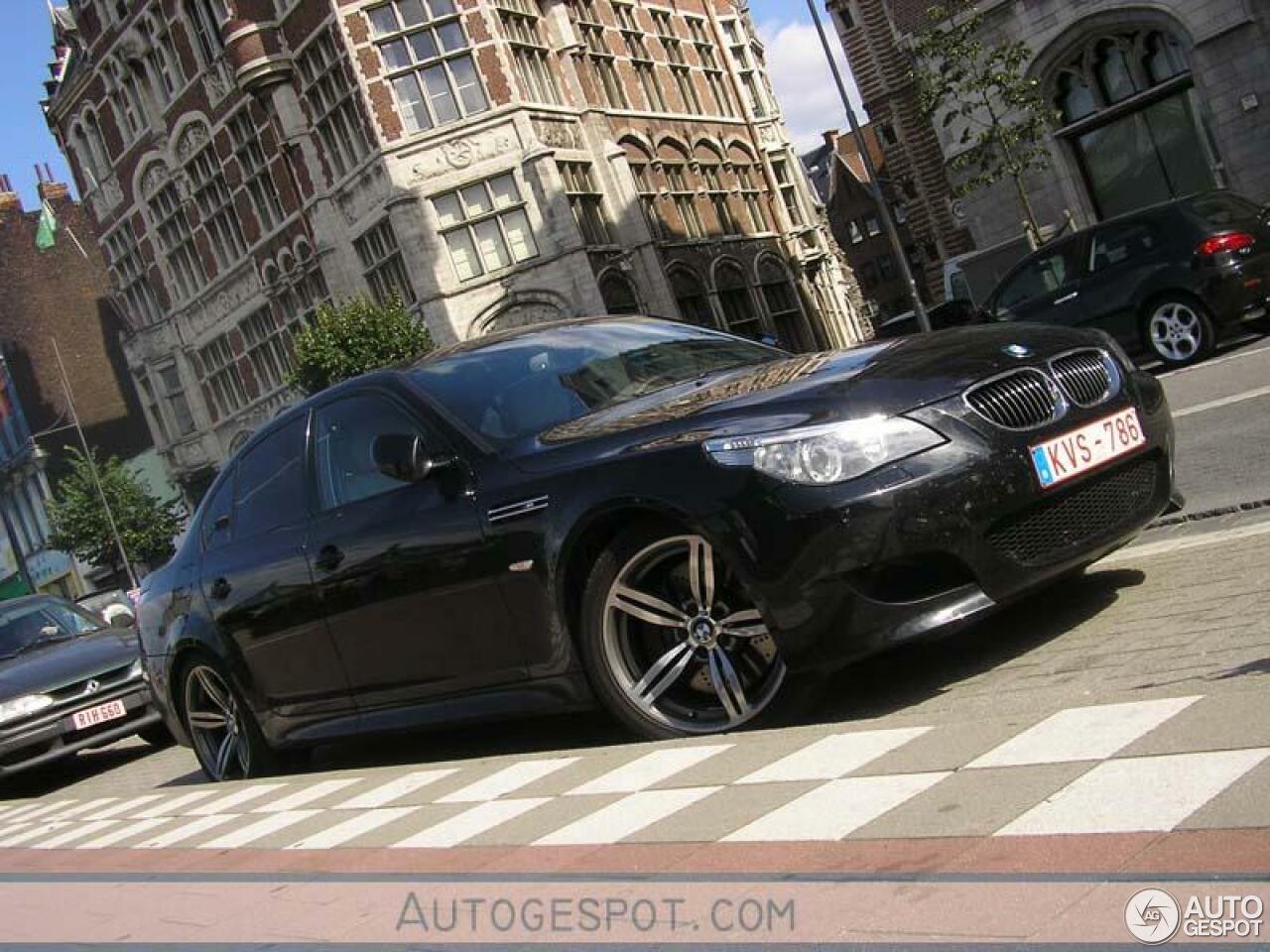 BMW M5 E60 2005