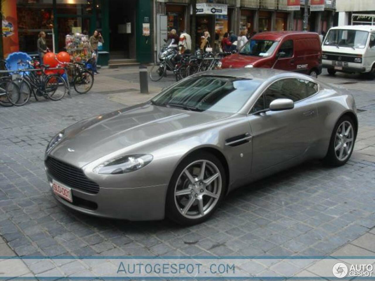 Aston Martin V8 Vantage