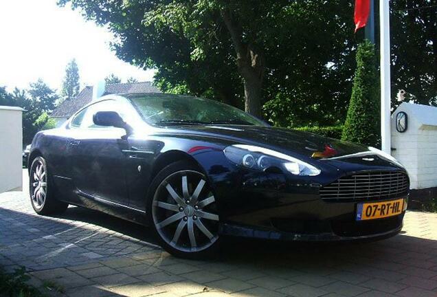 Aston Martin DB9