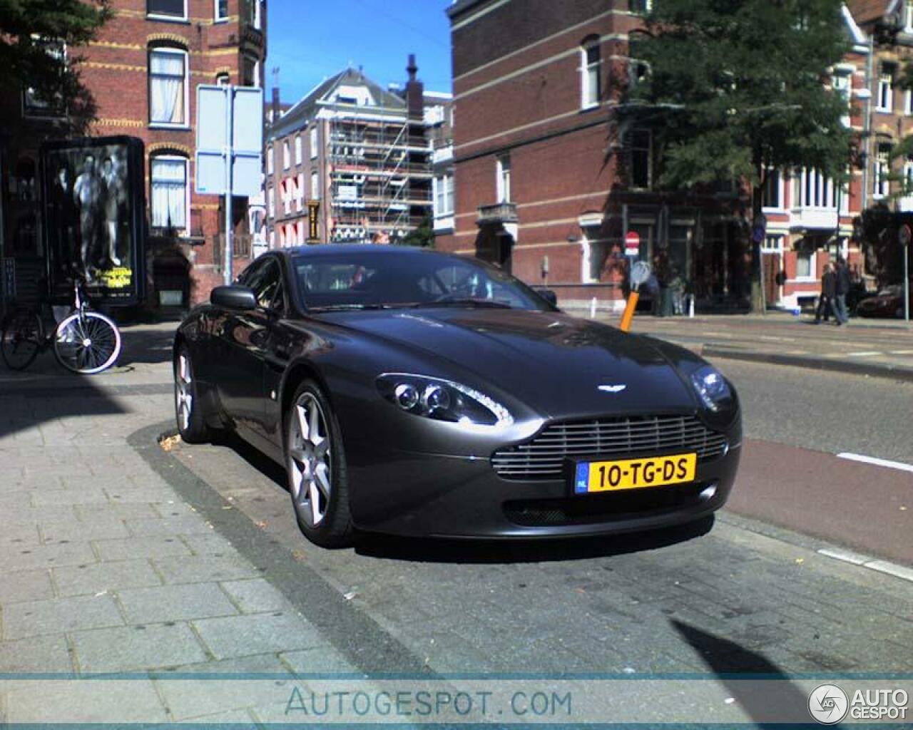 Aston Martin V8 Vantage