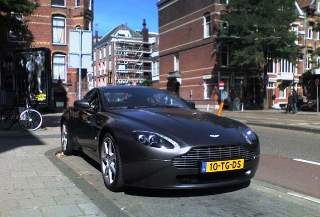 Aston Martin V8 Vantage