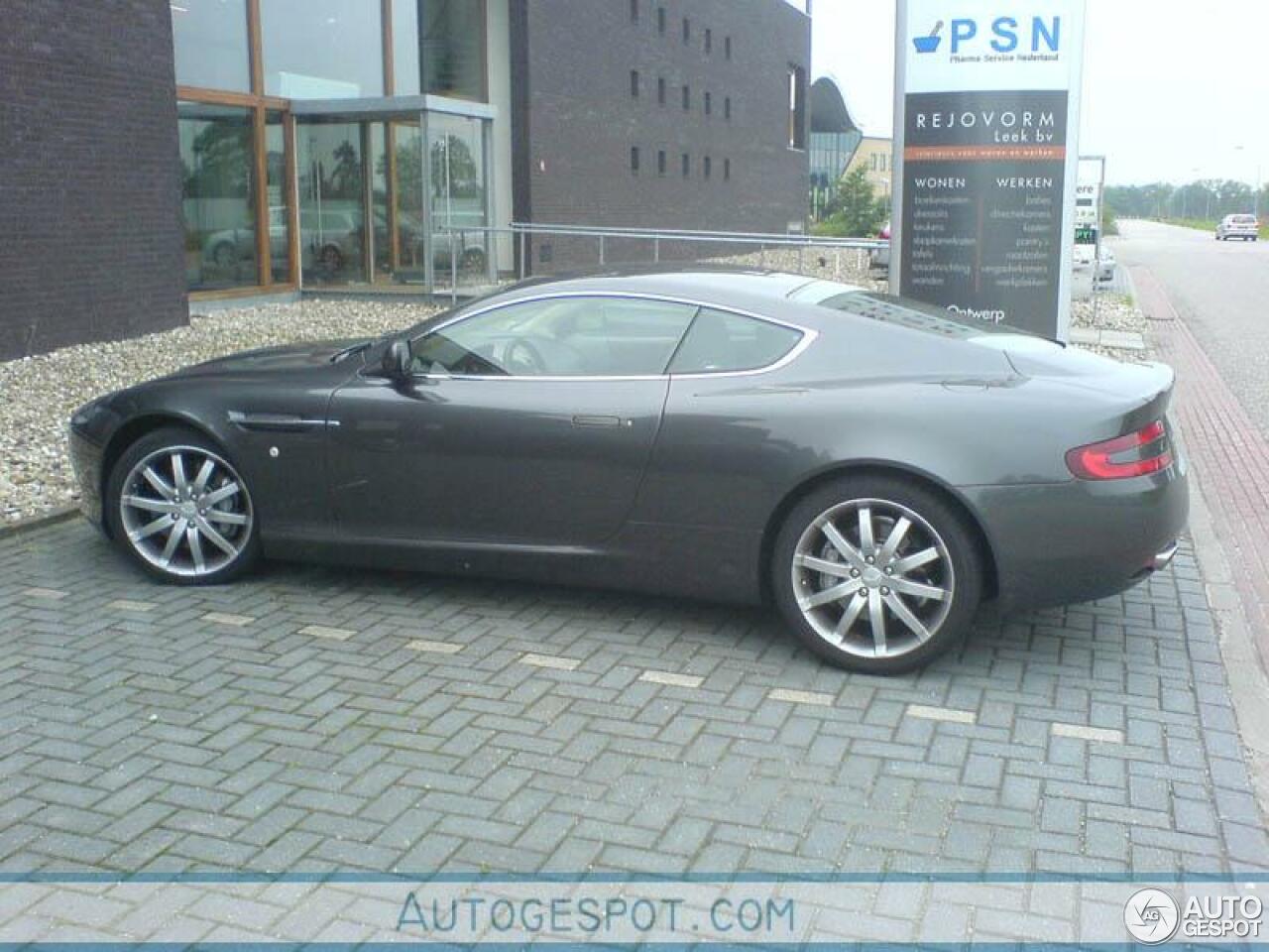 Aston Martin DB9