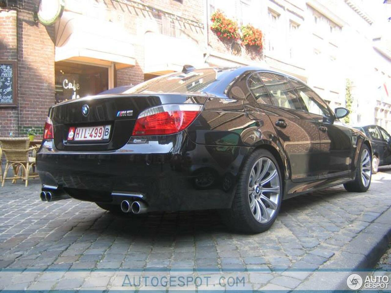 BMW M5 E60 2005