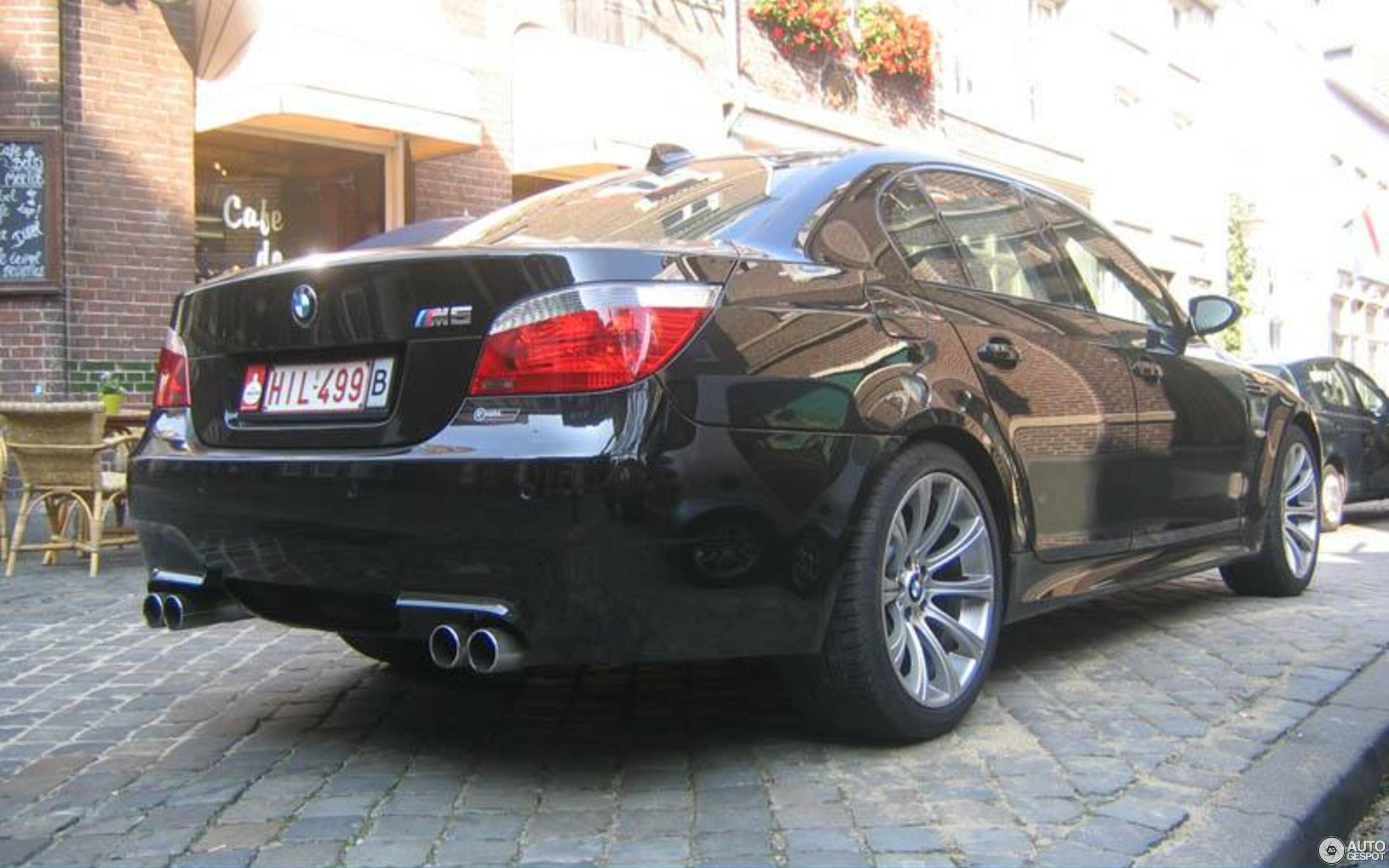 BMW M5 E60 2005