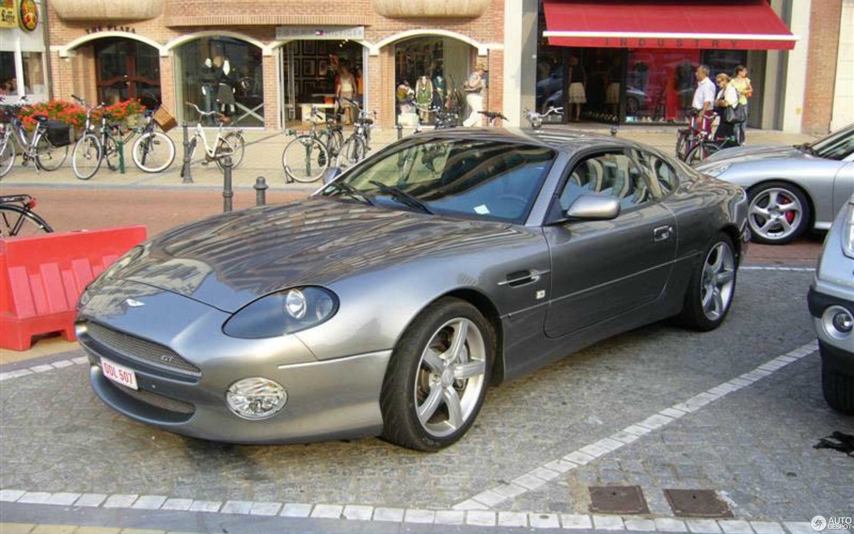 Aston Martin DB7 GT