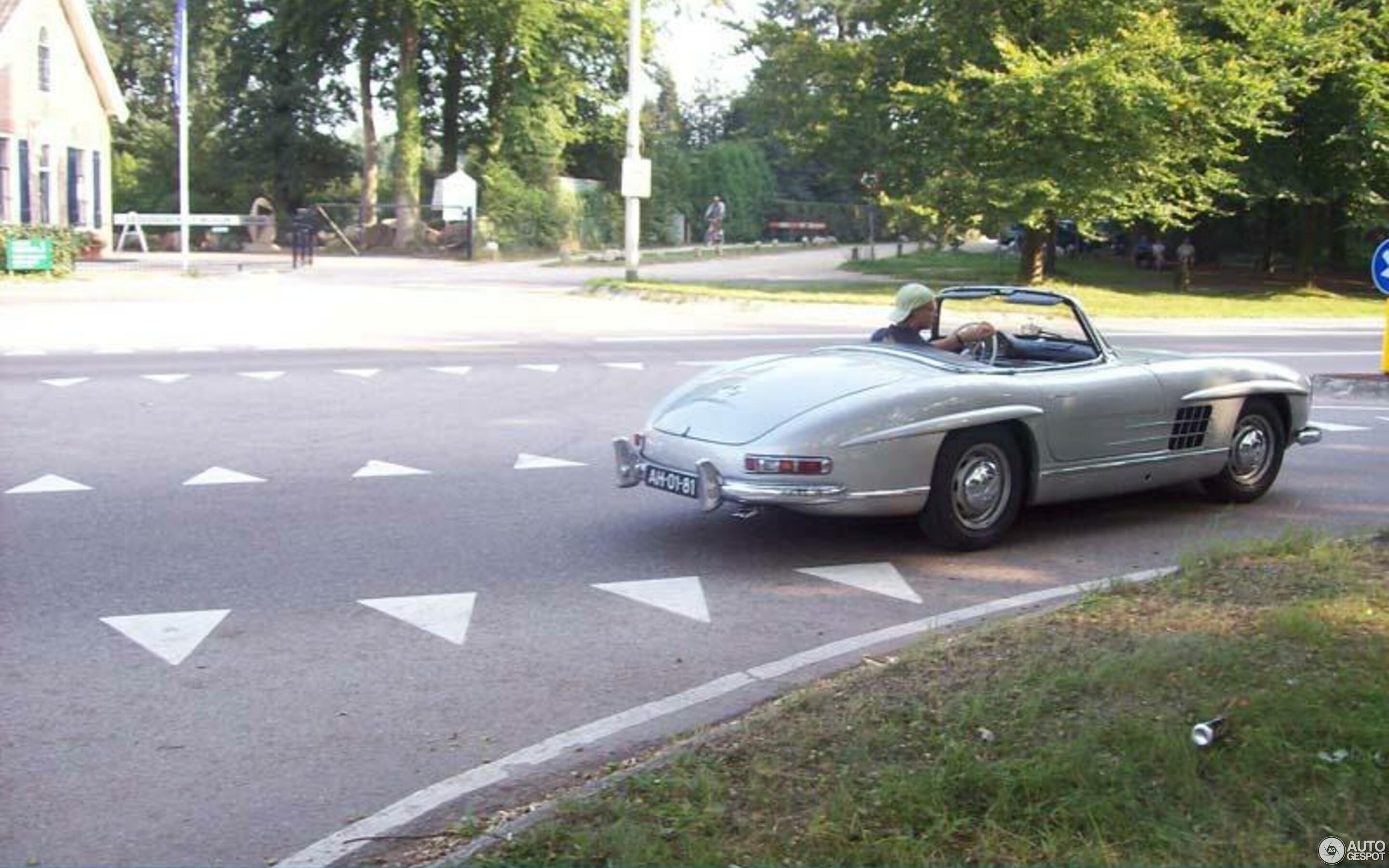 Mercedes-Benz 300SL Roadster