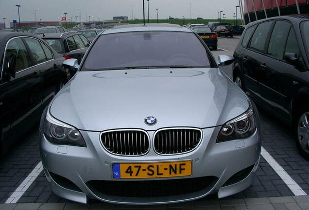 BMW M5 E60 2005