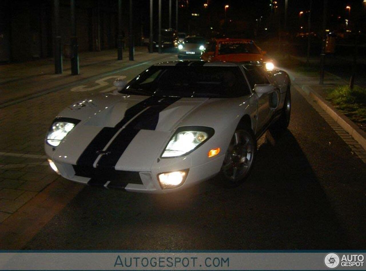 Ford GT