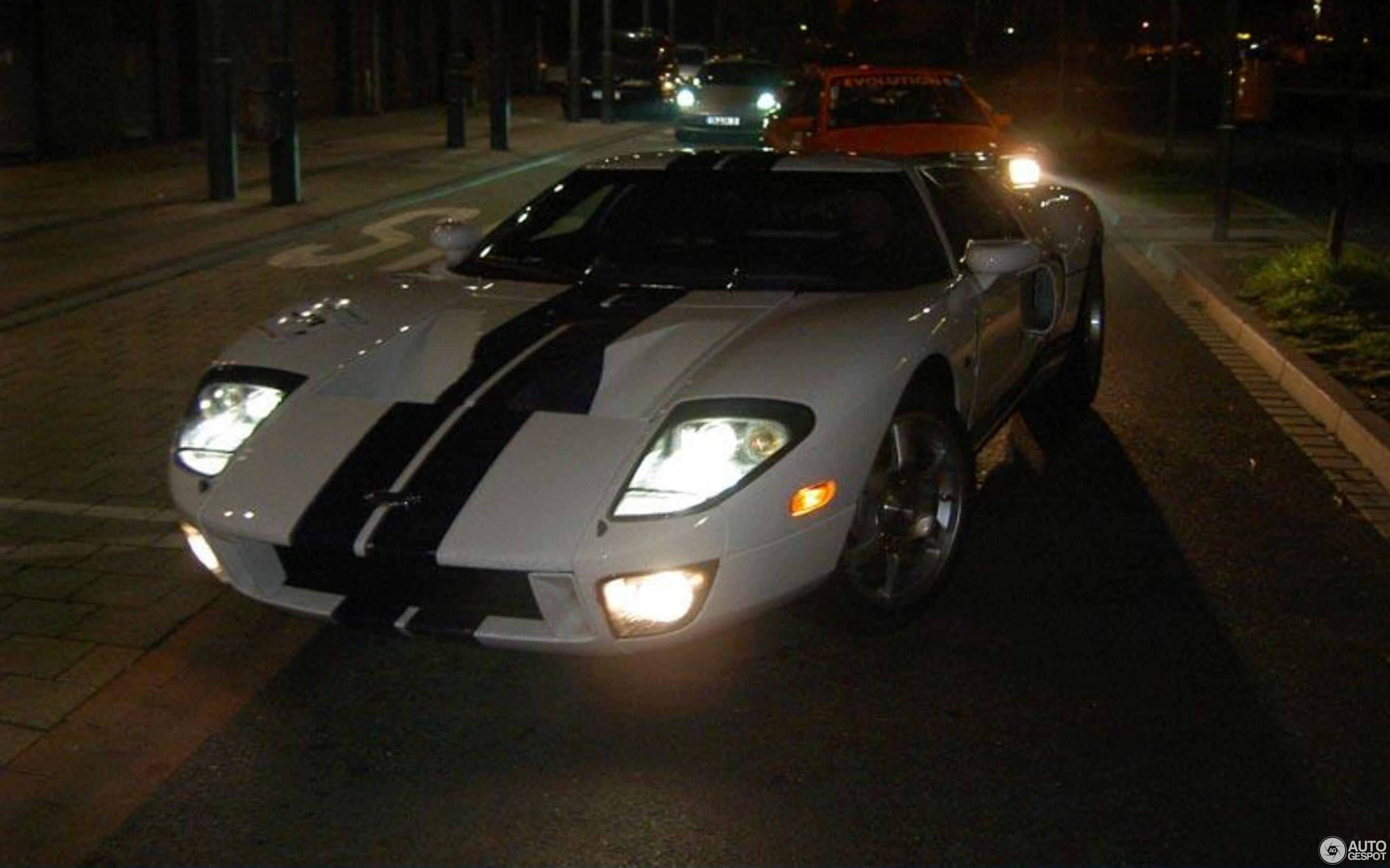 Ford GT