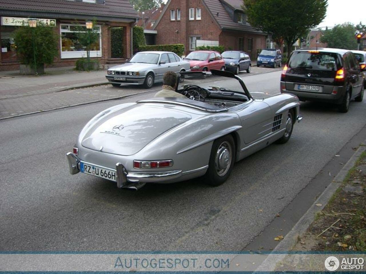 Mercedes-Benz 300SL Roadster