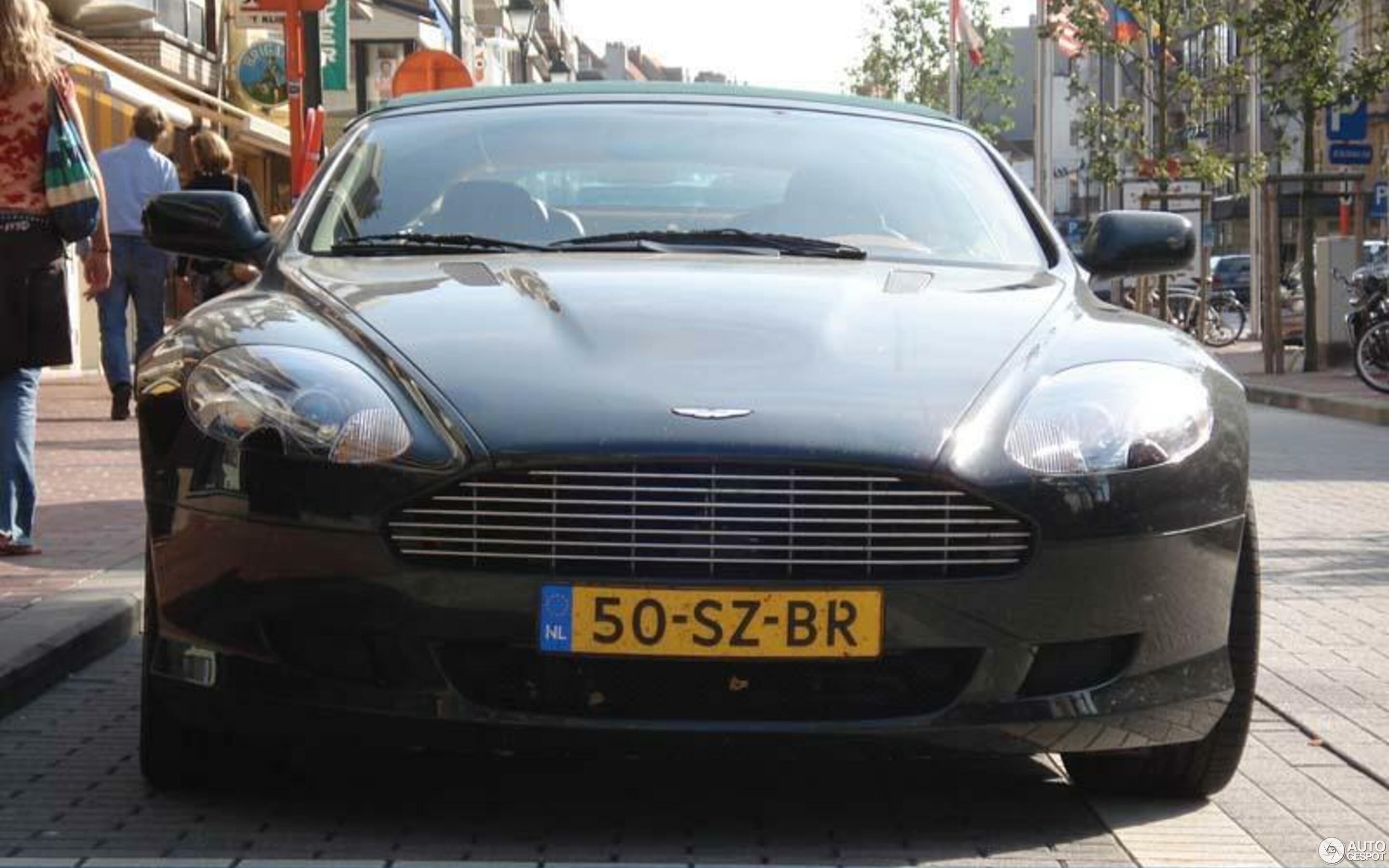 Aston Martin DB9 Volante