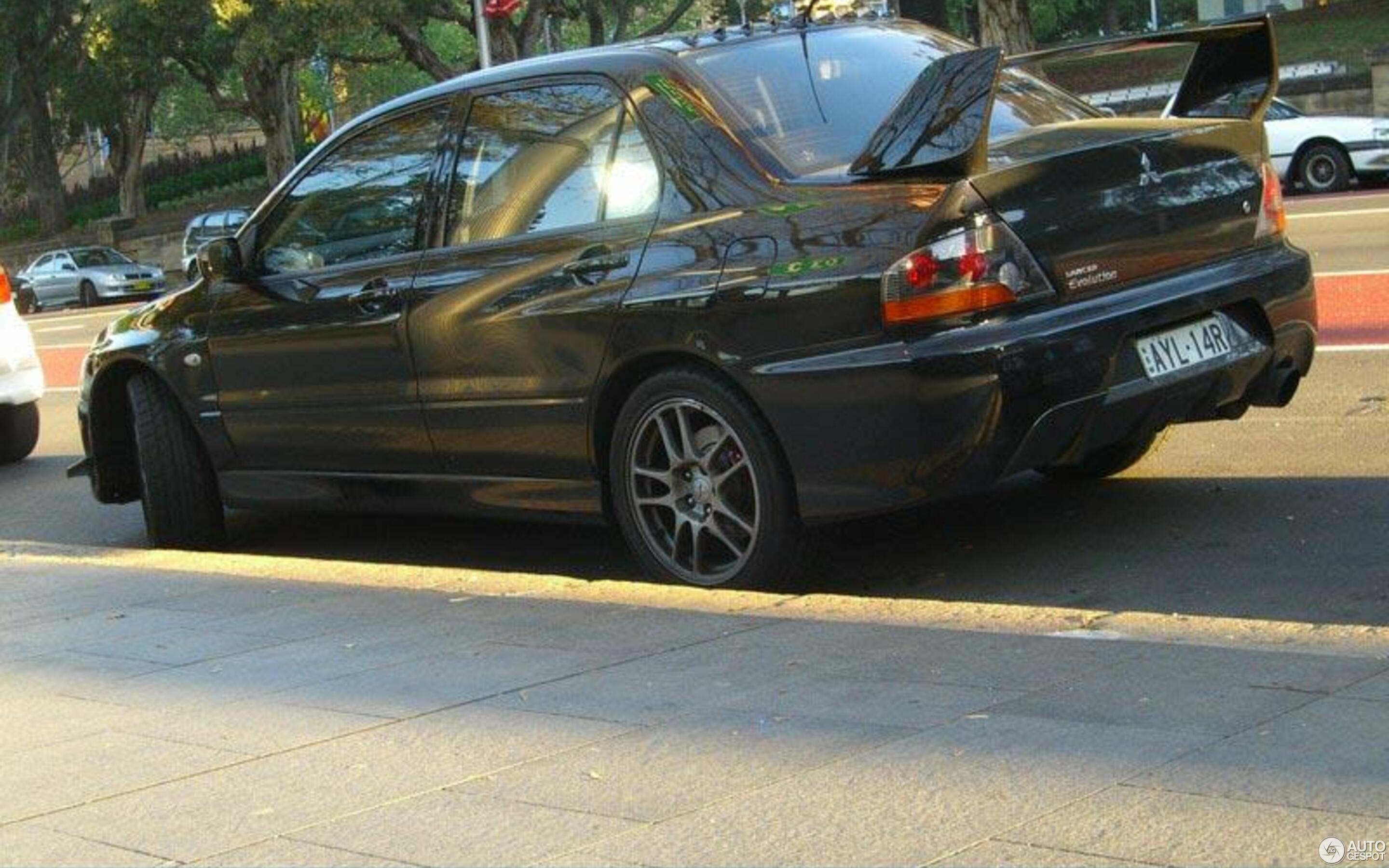 Mitsubishi Lancer Evolution IX FQ