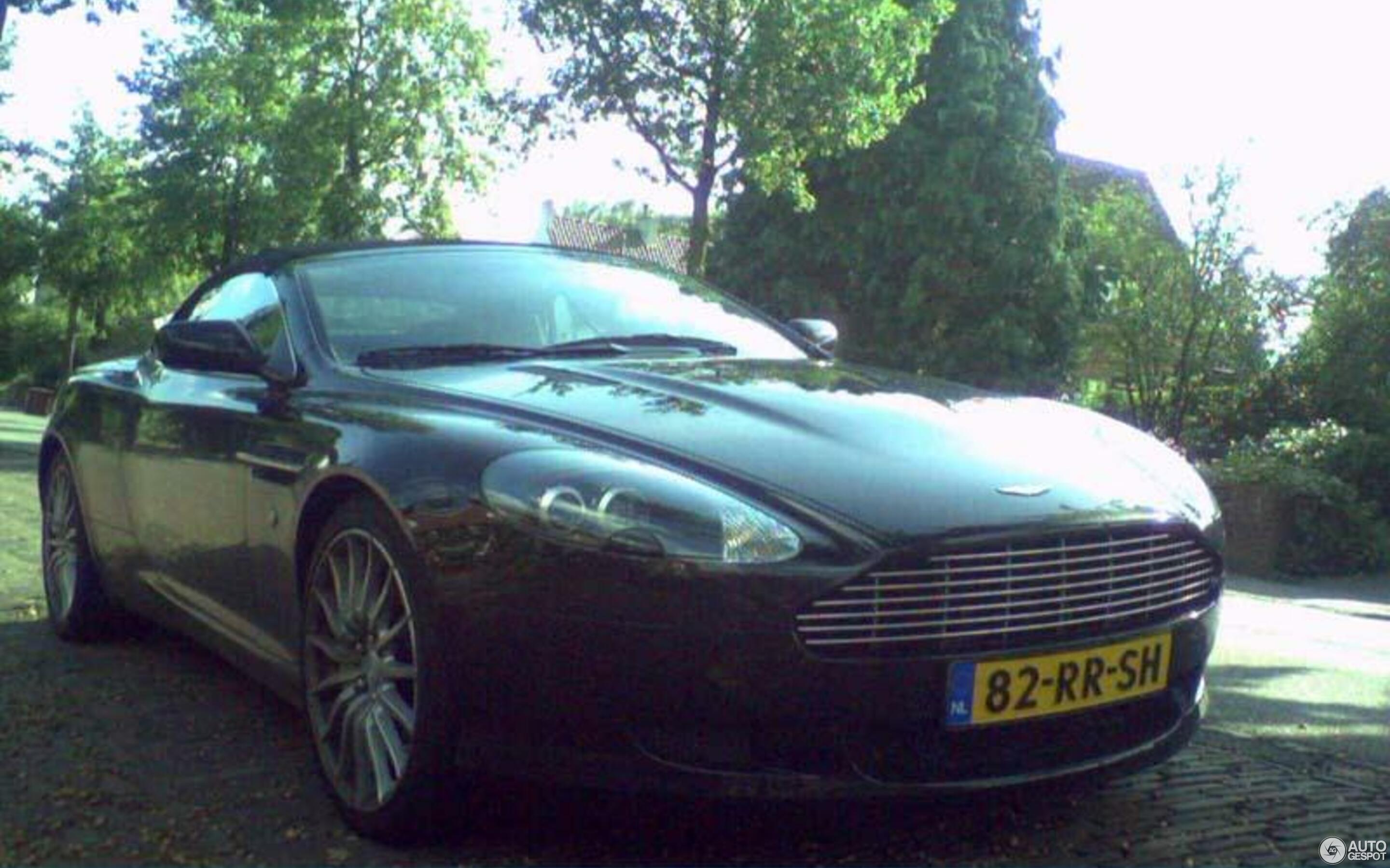 Aston Martin DB9 Volante