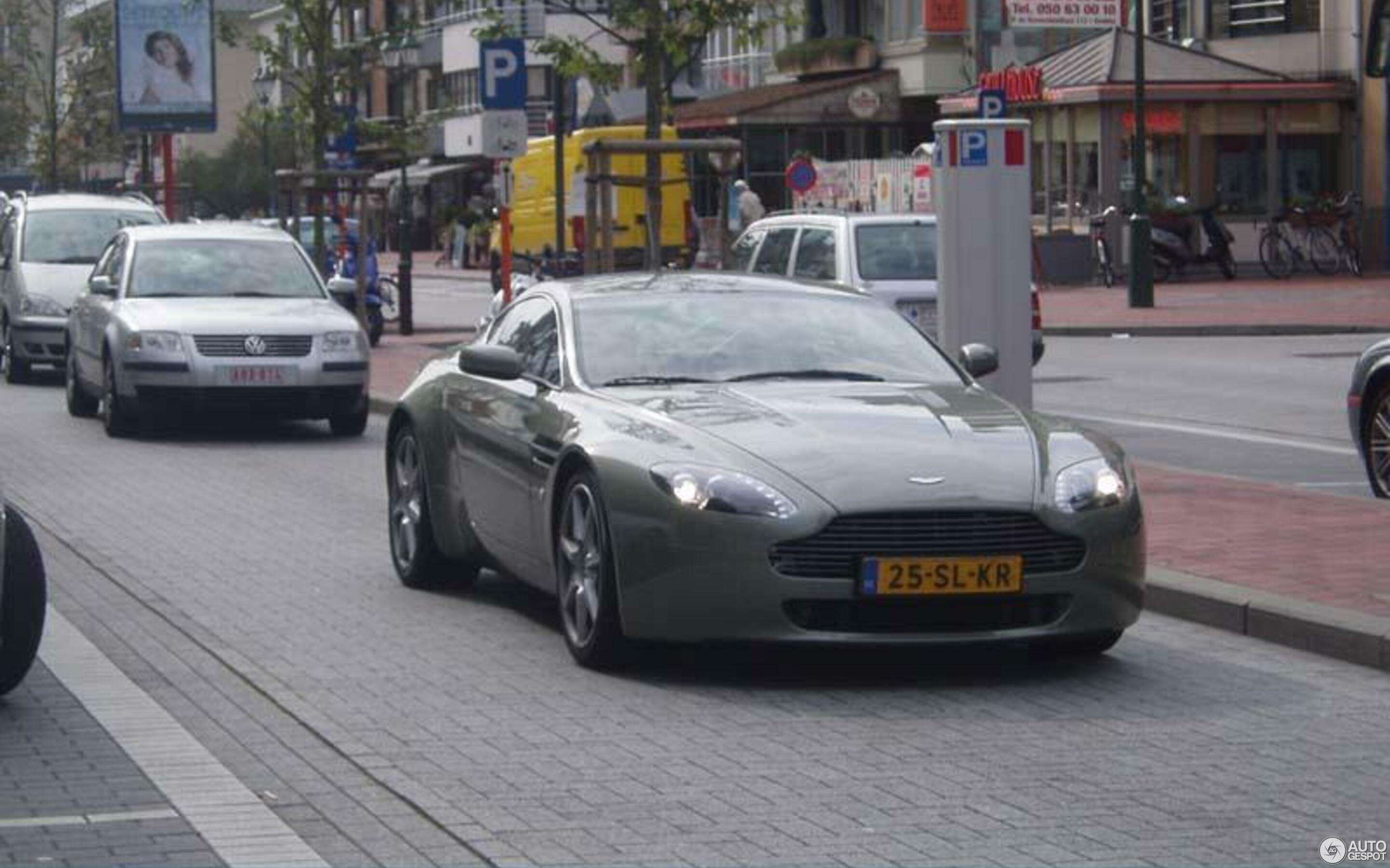 Aston Martin V8 Vantage