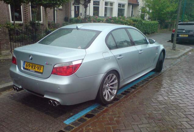 BMW M5 E60 2005