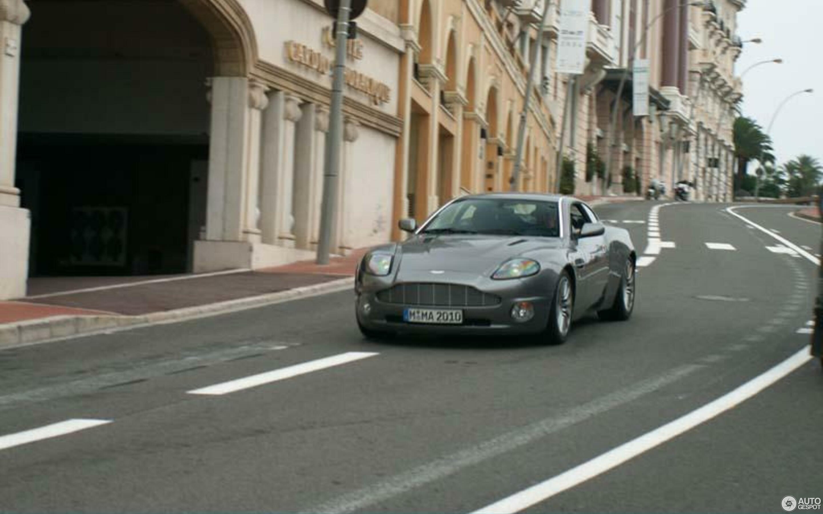 Aston Martin Vanquish