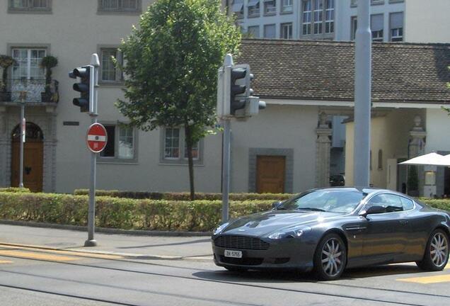 Aston Martin DB9