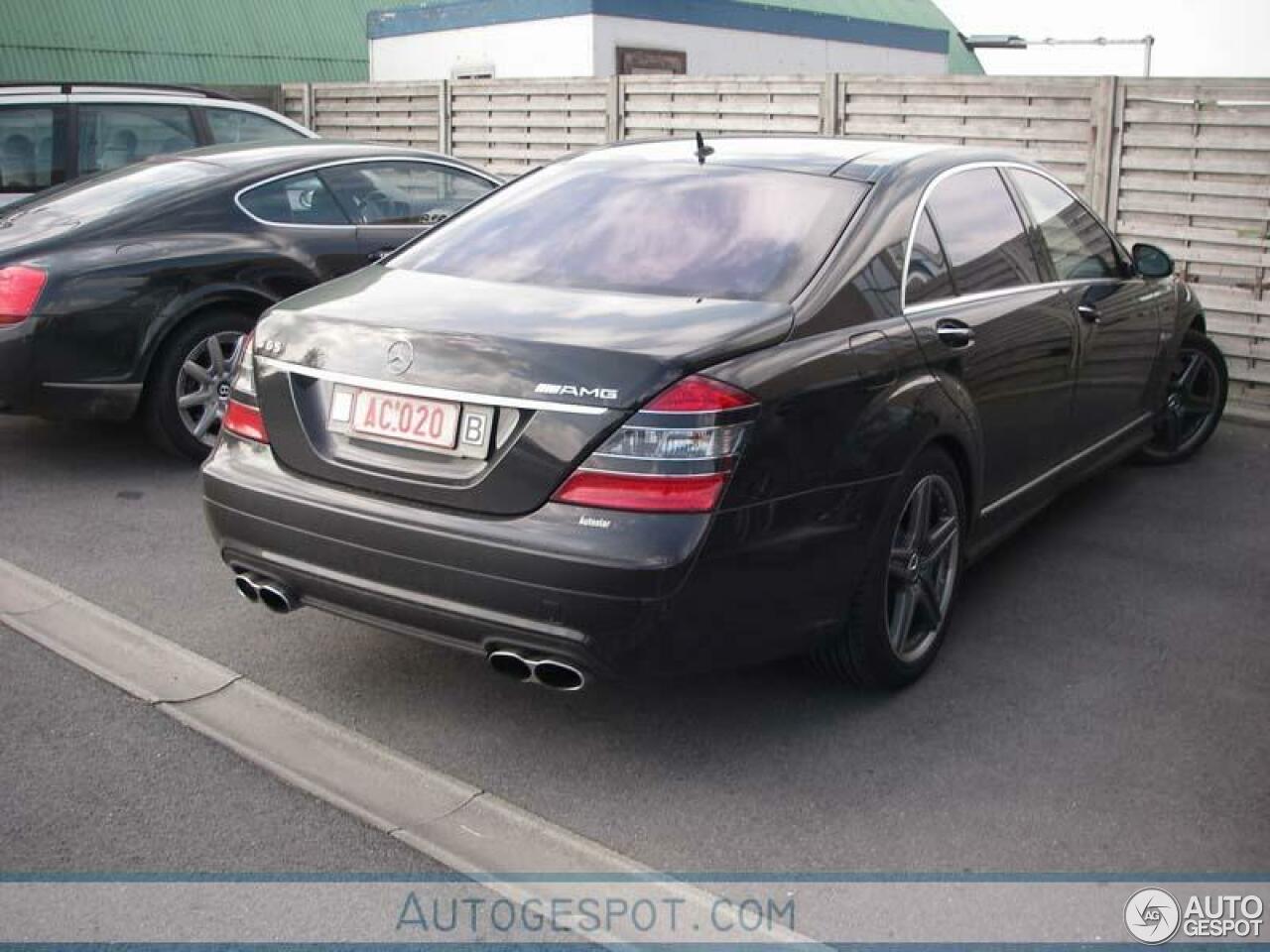 Mercedes-Benz S 65 AMG V221