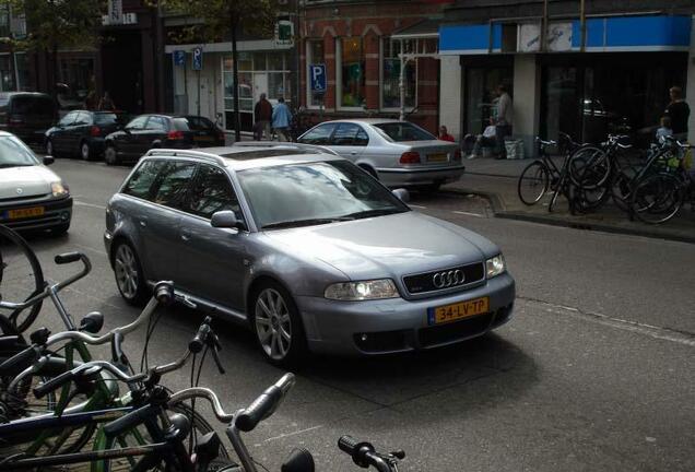 Audi RS4 Avant B5