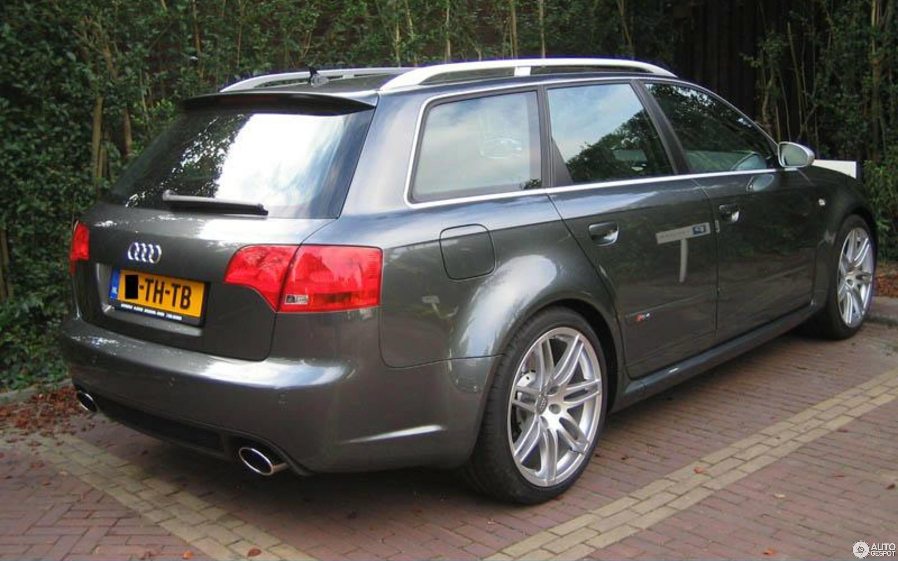 Audi RS4 Avant B7