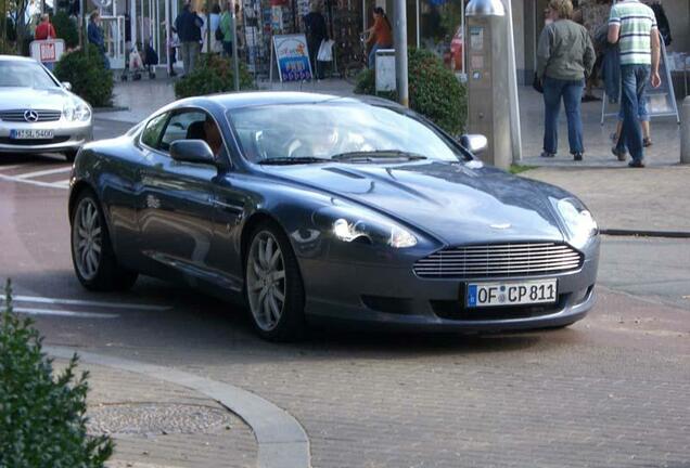 Aston Martin DB9