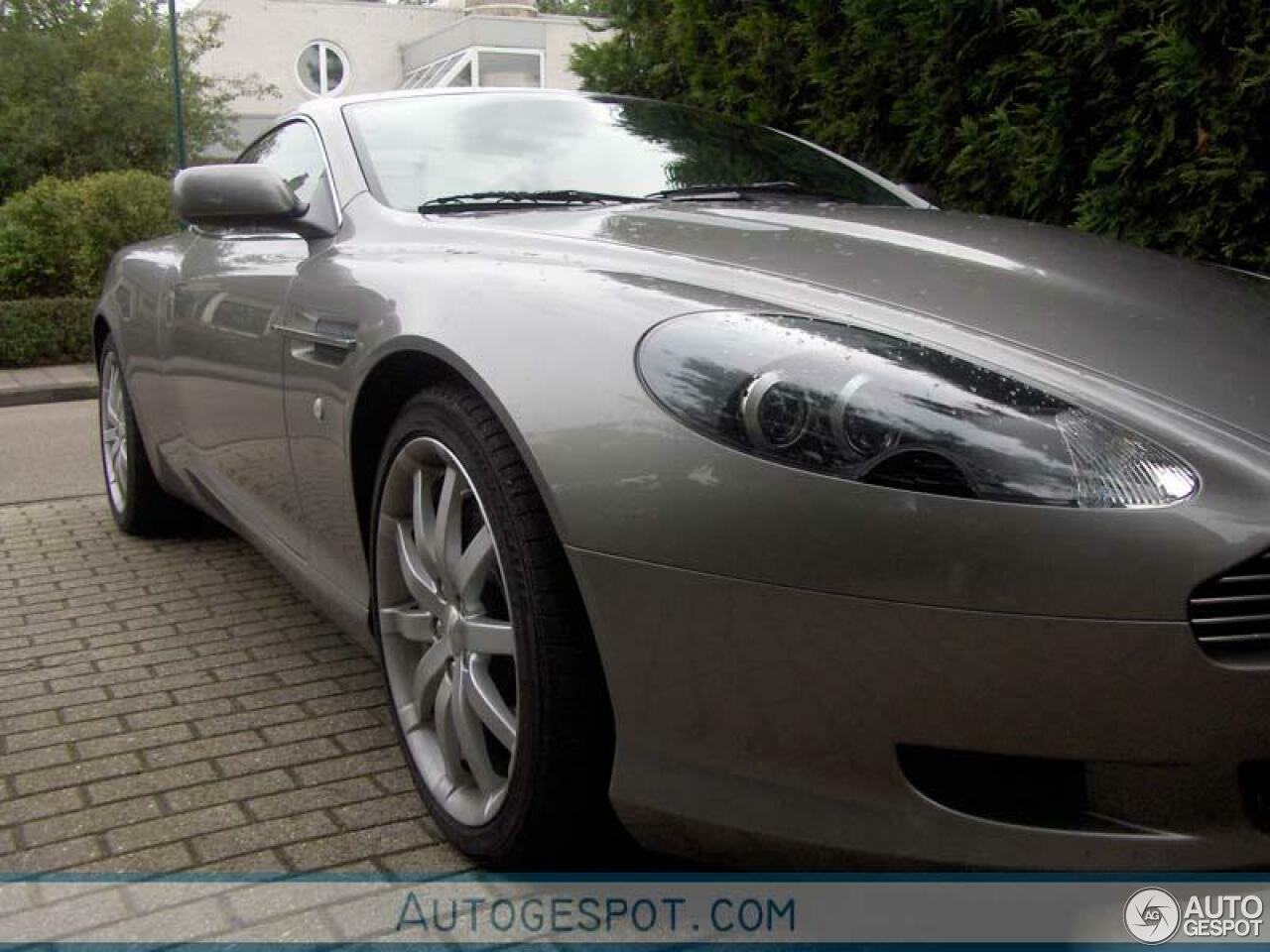 Aston Martin DB9