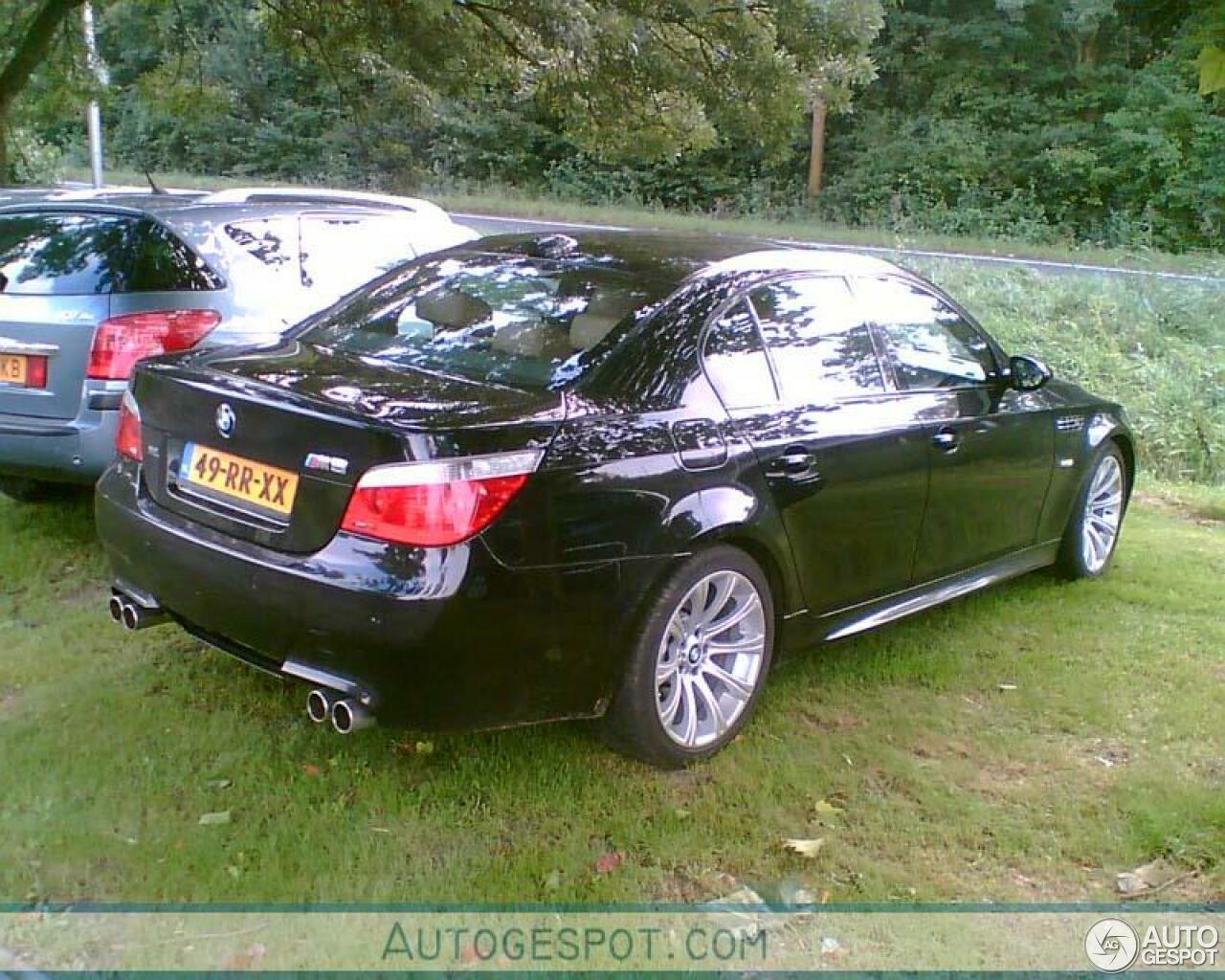 BMW M5 E60 2005