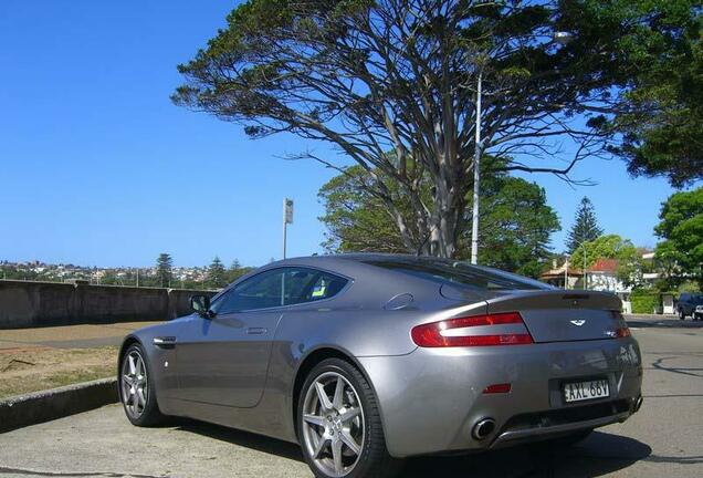 Aston Martin V8 Vantage