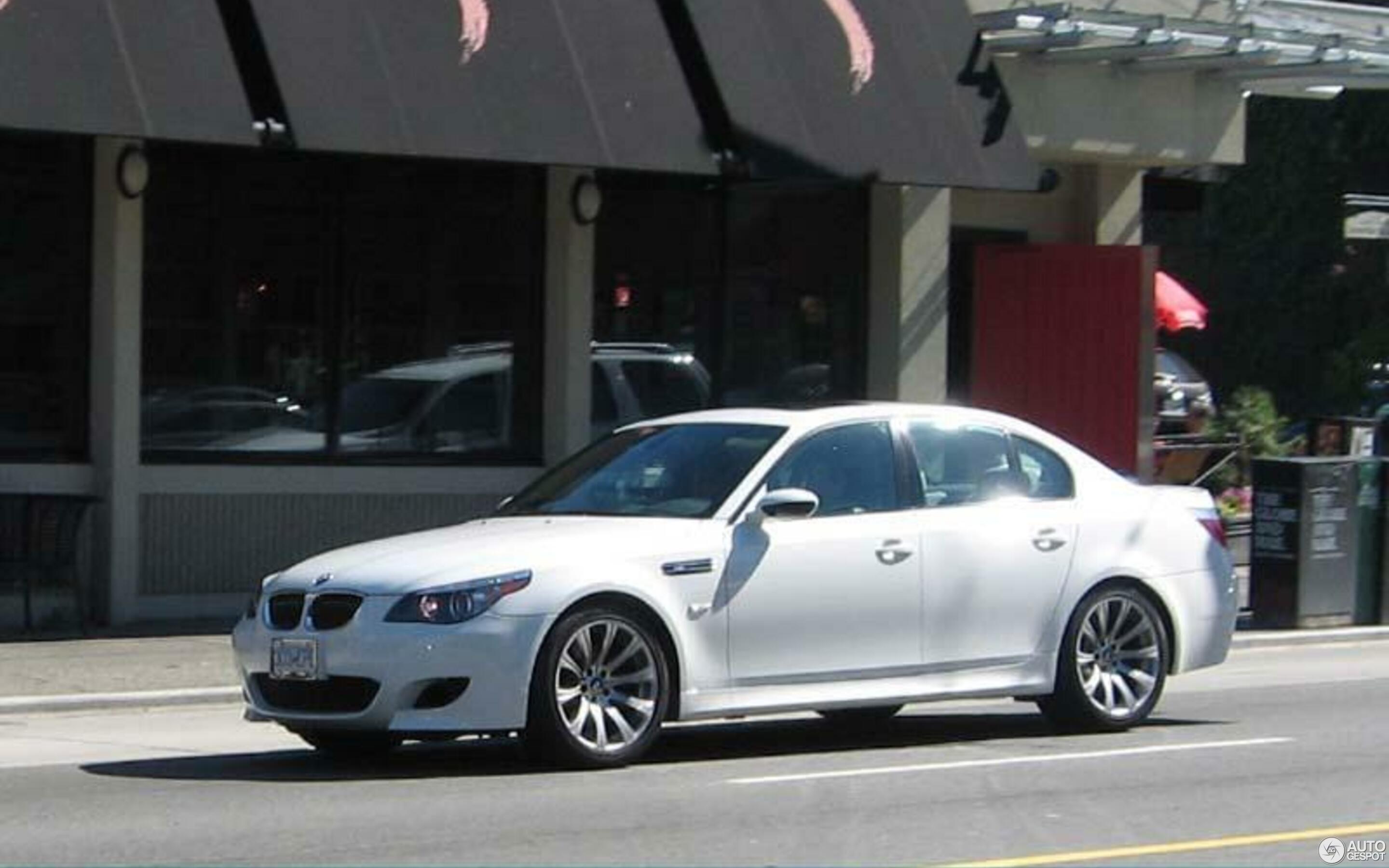 BMW M5 E60 2005