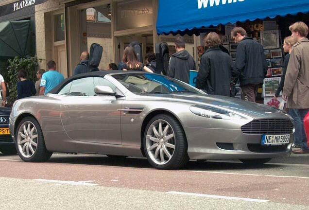 Aston Martin DB9 Volante