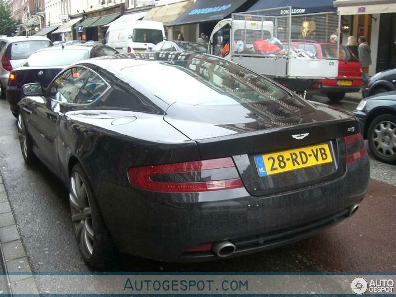 Aston Martin DB9