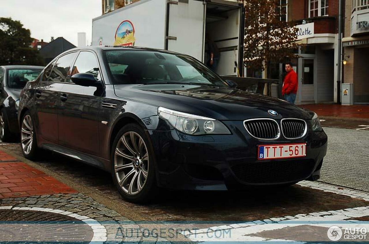 BMW M5 E60 2005