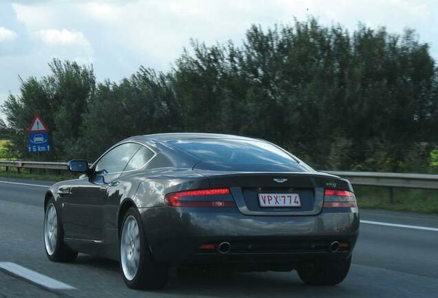 Aston Martin DB9