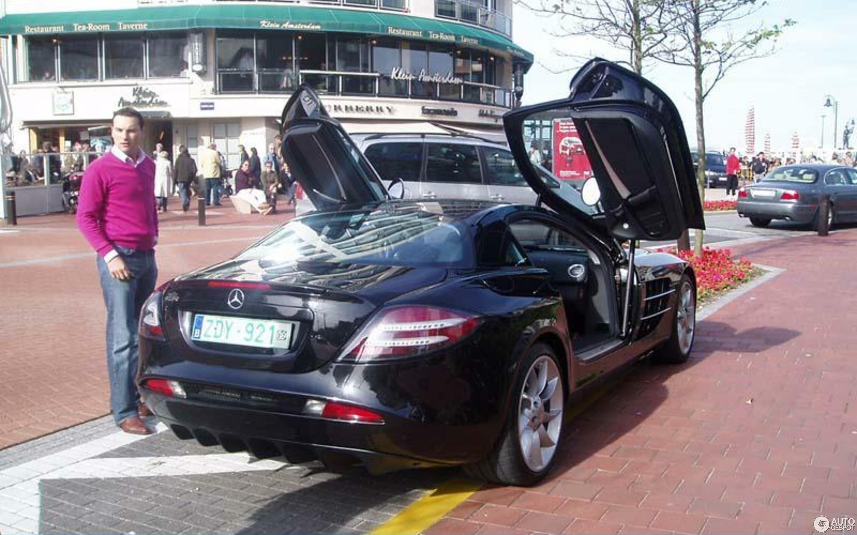 Mercedes-Benz SLR McLaren