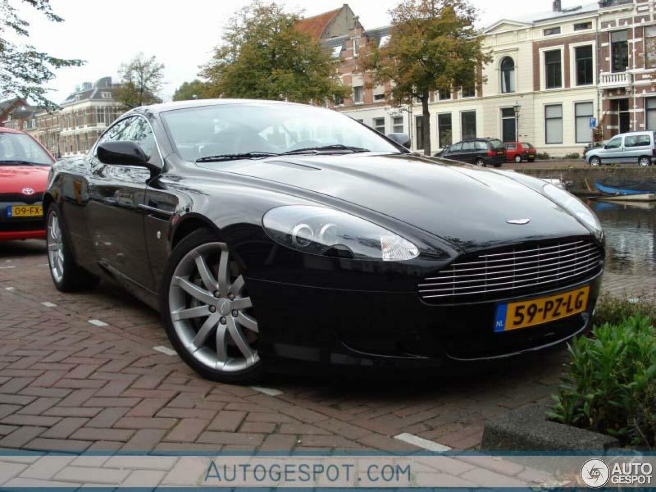 Aston Martin DB9