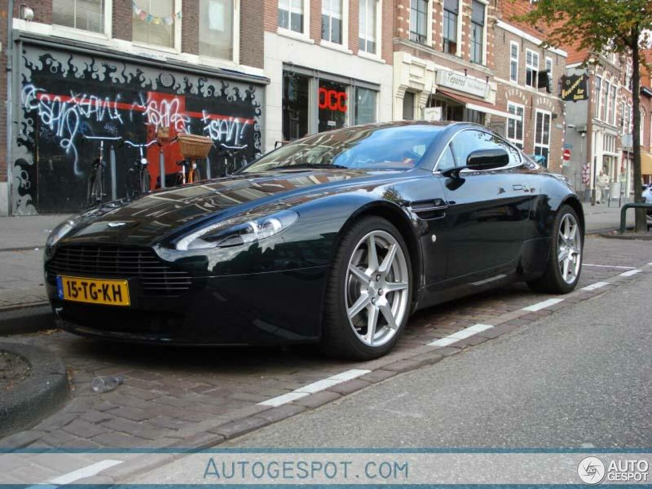 Aston Martin V8 Vantage