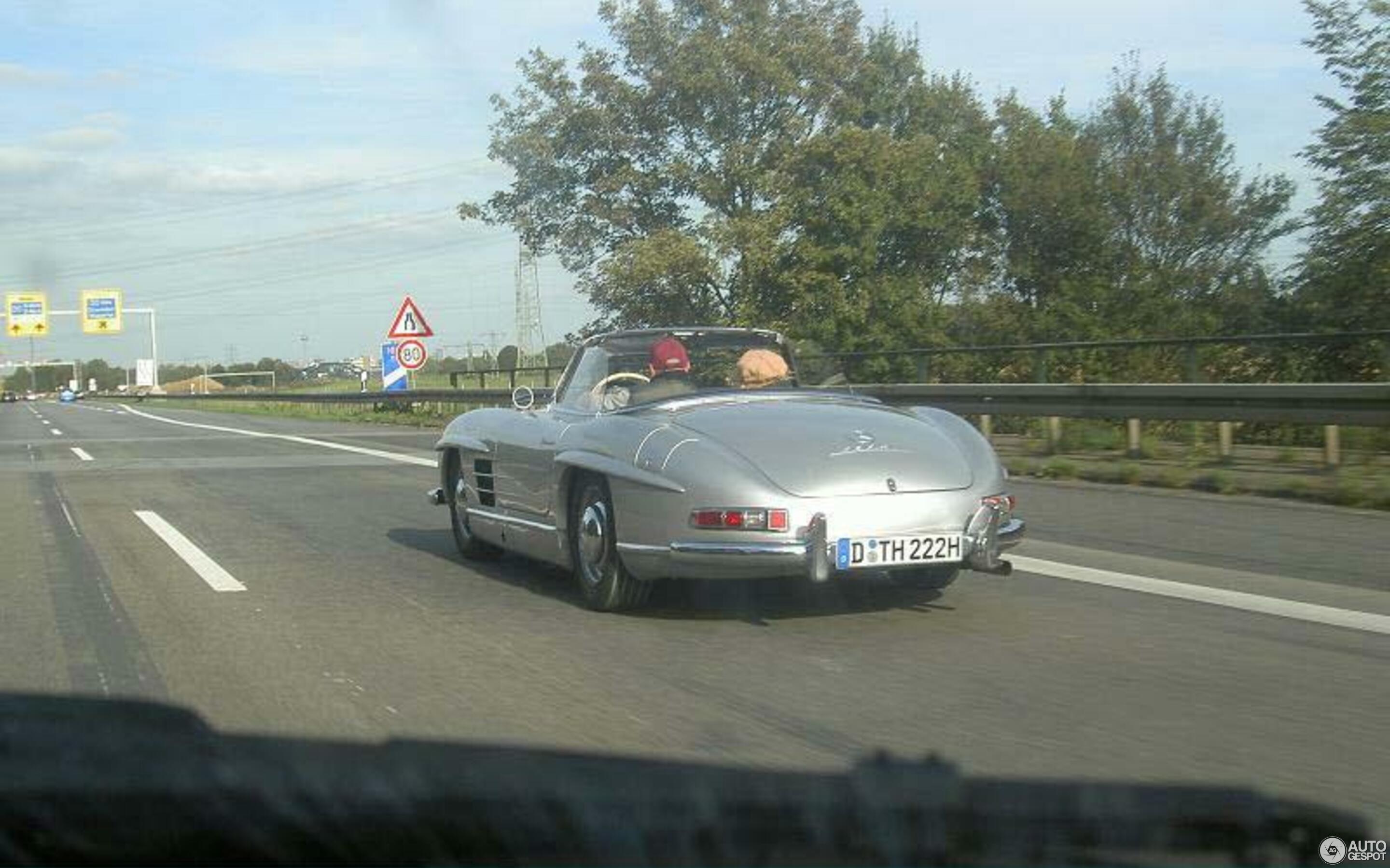 Mercedes-Benz 300SL Roadster