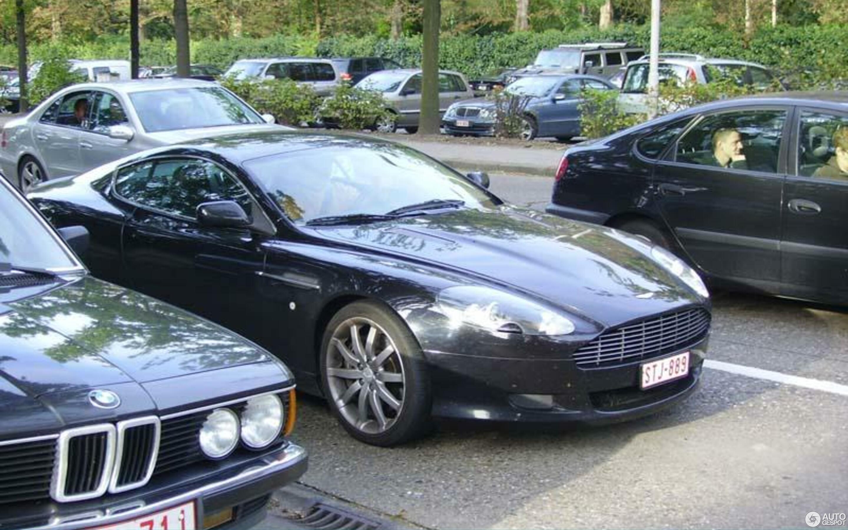 Aston Martin DB9