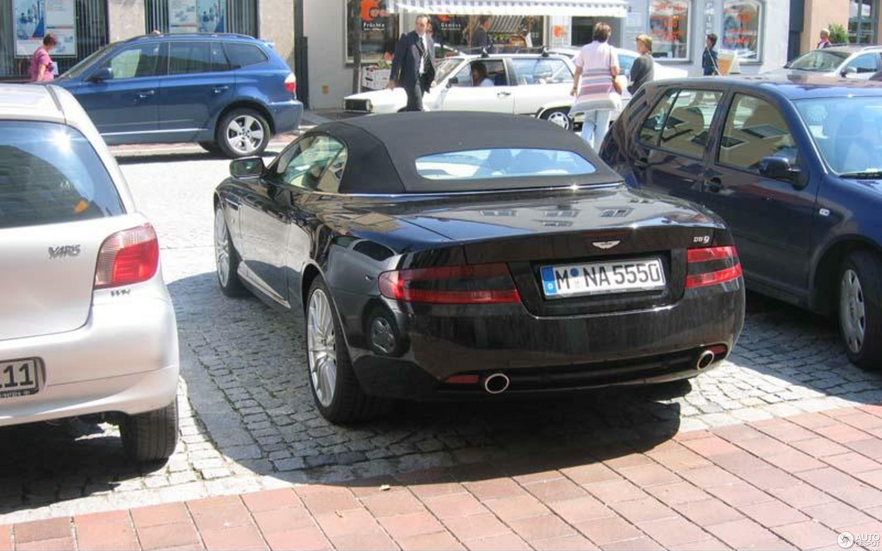 Aston Martin DB9 Volante