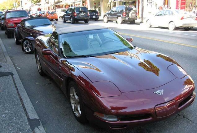 Chevrolet Corvette C5 Convertible 50th Anniversary