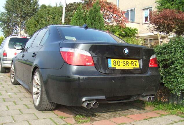 BMW M5 E60 2005