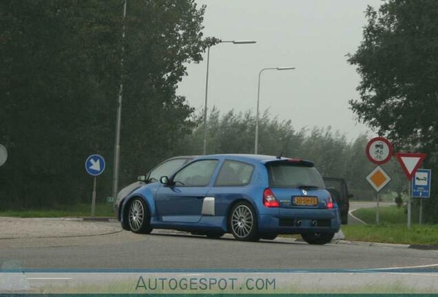 Renault Clio V6 Phase II